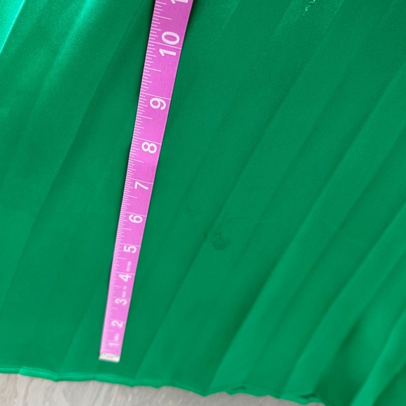 Delfi Collective LEAH Pleated One Shoulder Green Hunter Midi Dress - XS X SMALL - Picture 13 of 14